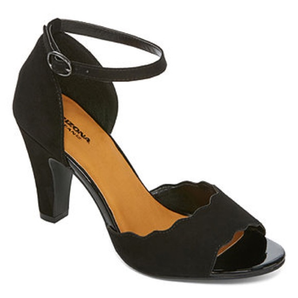 Arizona heels black